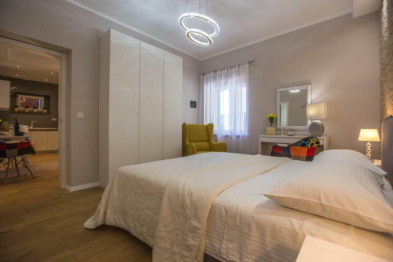 Exclusive City Center Apartment With Garden Ρόβινι Εξωτερικό φωτογραφία